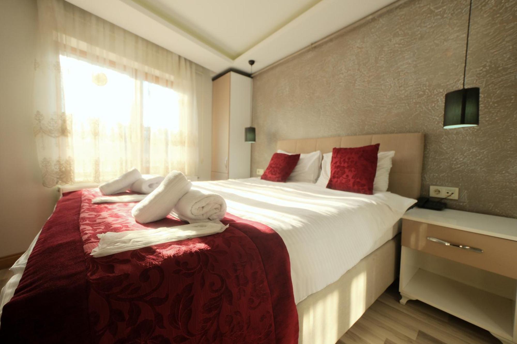 Taksim Celebi Suites Istanbul Exterior photo
