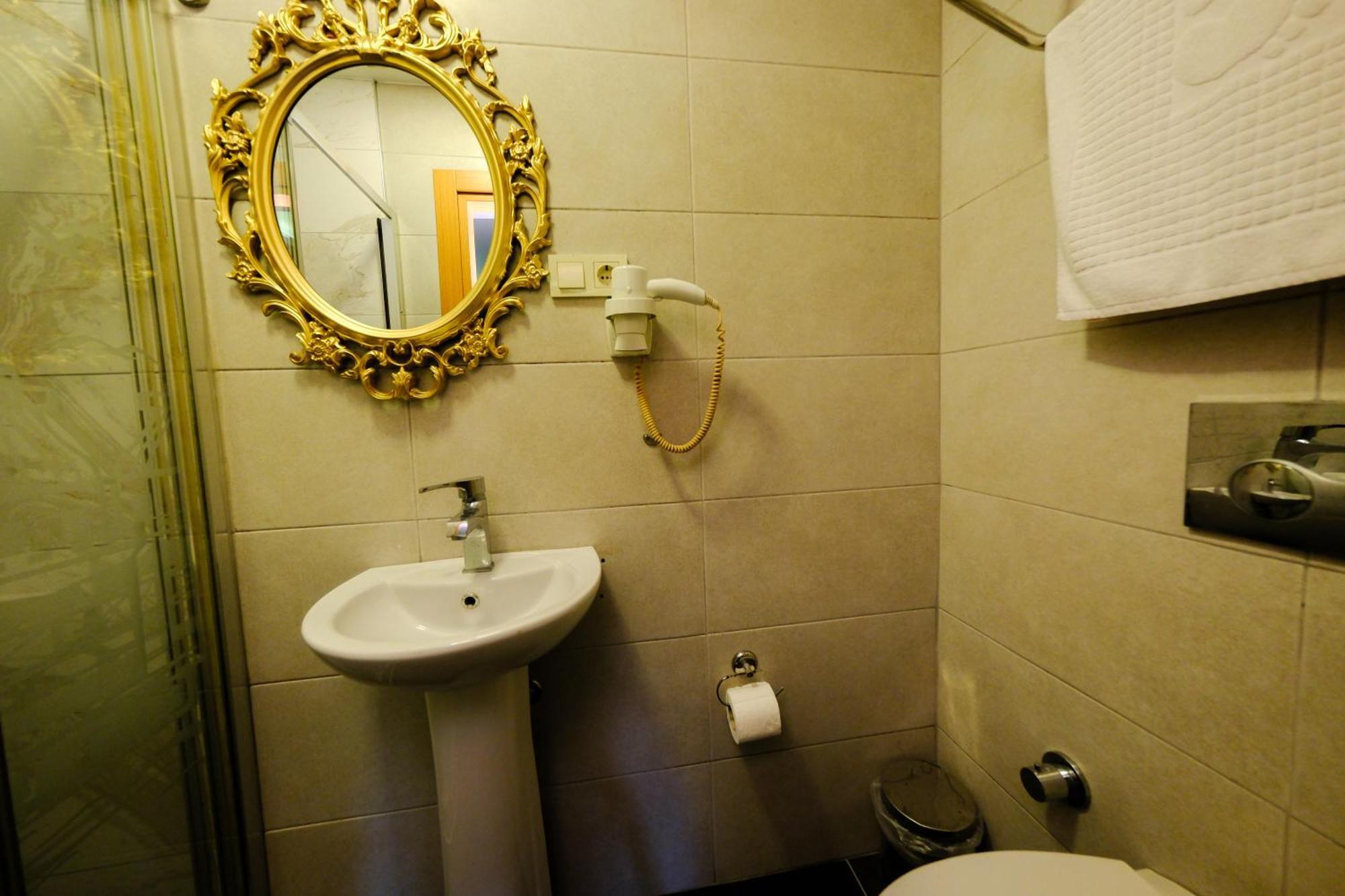 Taksim Celebi Suites Istanbul Exterior photo